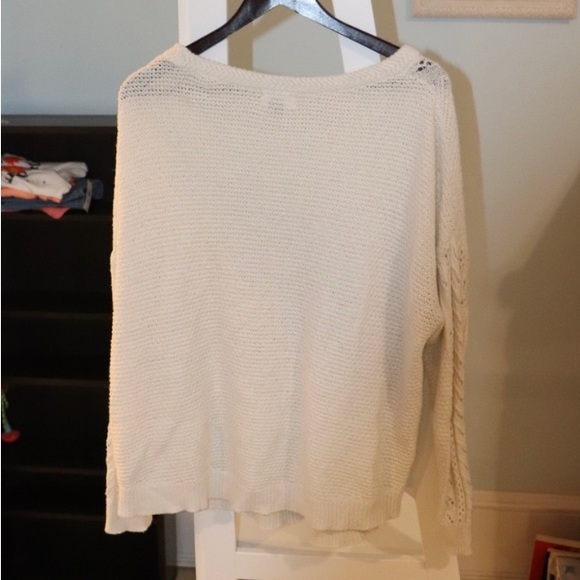 Old Navy White Cable Knit Sweater - well used - XL - Picture 4 of 4
